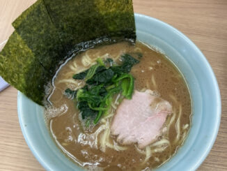 横浜家系ラーメン 武蔵家（ラーメン 並）